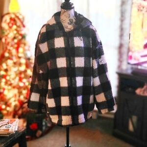 Wall Flower Black and White Checkered Faux Fur Coat XL